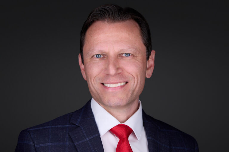 Headshot 2024 768x512